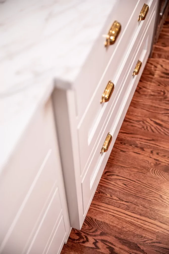 White marble countertops and white drawers